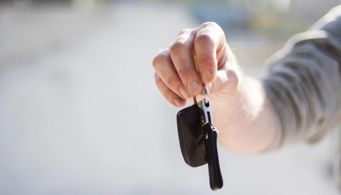 Carros Usados Desaceleram em Agosto: Vale a Pena Comprar Agora?